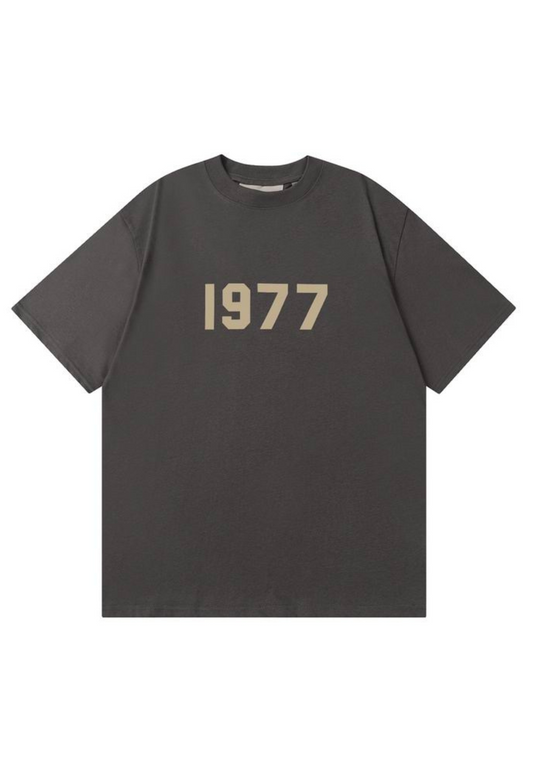 Camiseta Essentials Fear Of God 1977